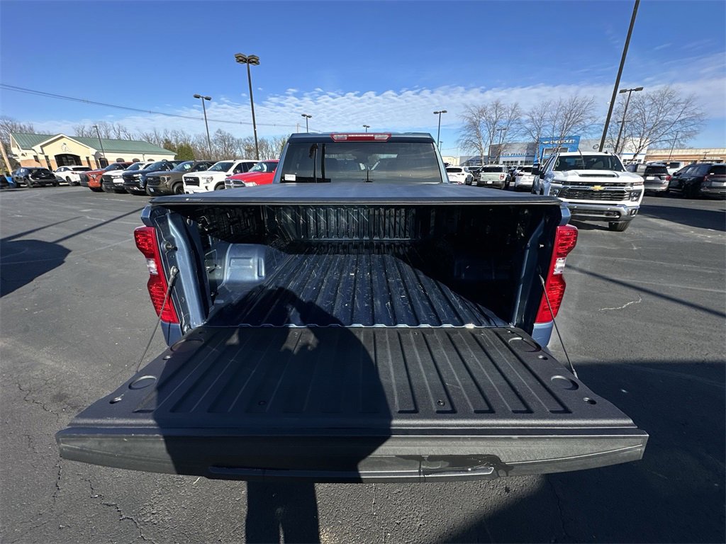 Used 2024 Chevrolet Silverado 1500 LT image 22