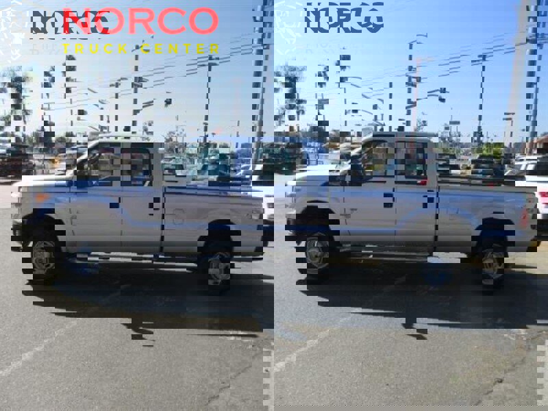 Used 2012 Ford F250 XL w/ Skid Plate Pkg image 2
