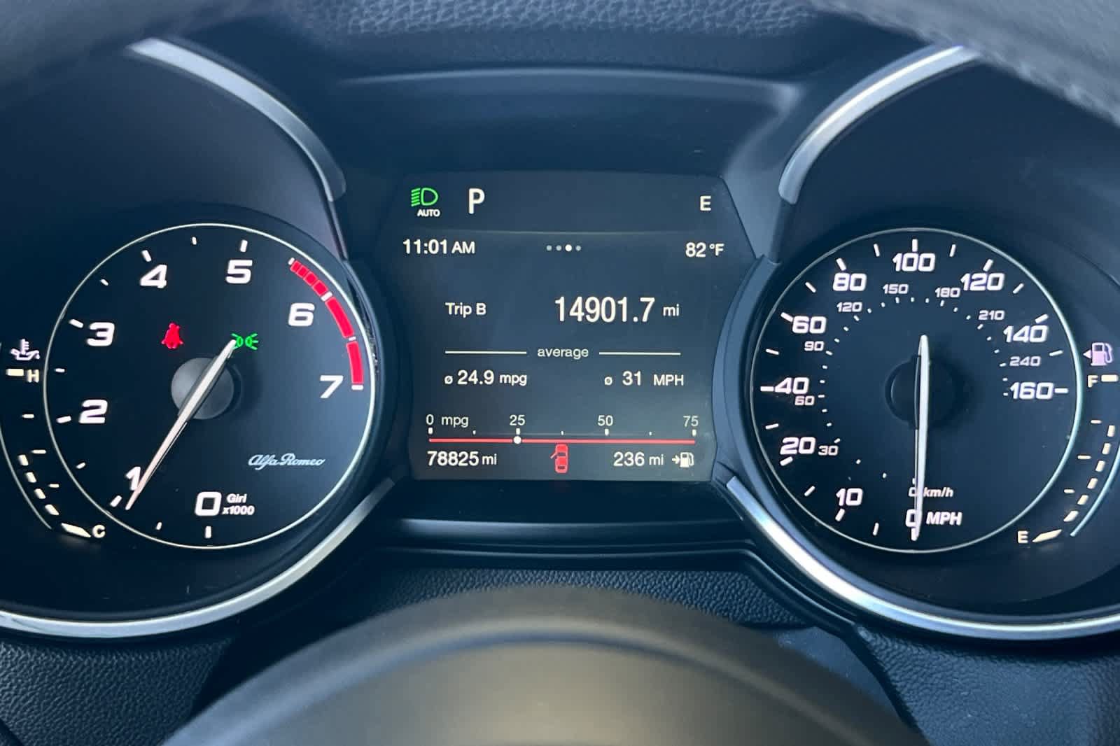 Used 2019 Alfa Romeo Stelvio w/ Nero Edizione RWD image 25