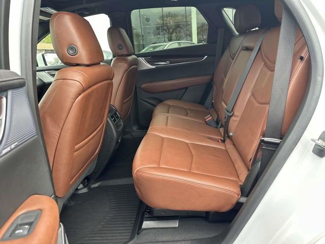 Certified 2023 Cadillac XT5 Premium Luxury w/ Technology Package AWD/4WD image 29