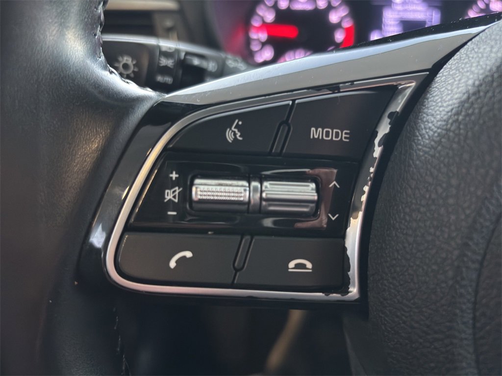 Used 2019 Kia Optima EX image 22