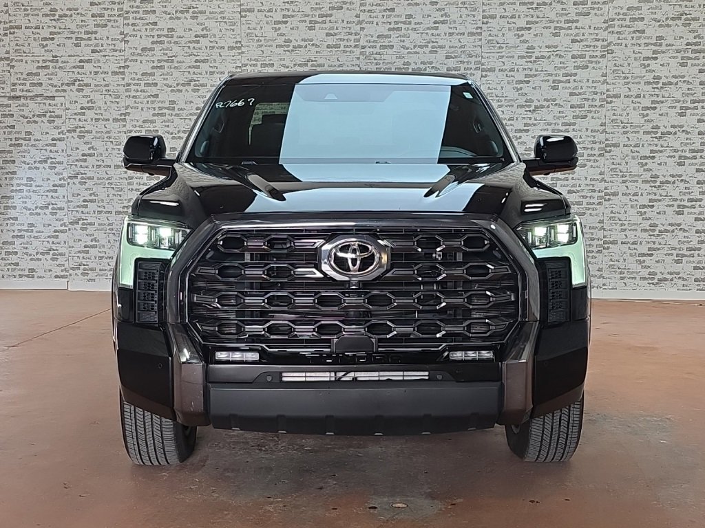 Used 2023 Toyota Tundra Platinum image 3