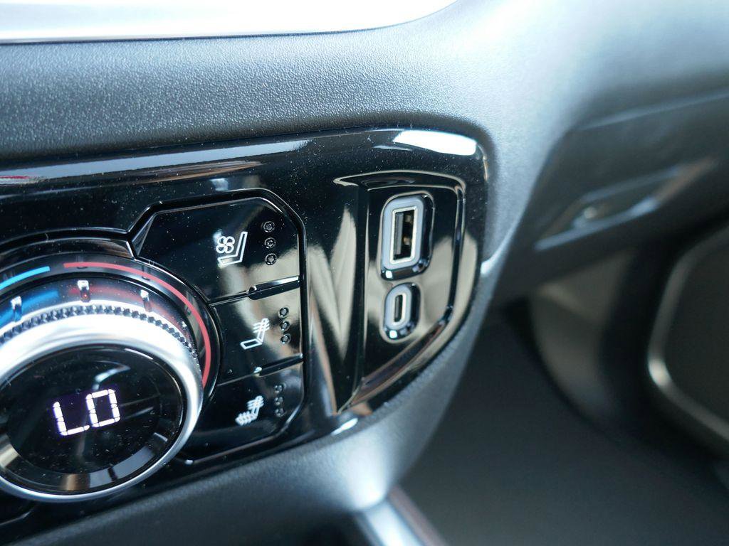 New 2026 GMC Sierra 1500 SLT w/ SLT Premium Plus Package image 26