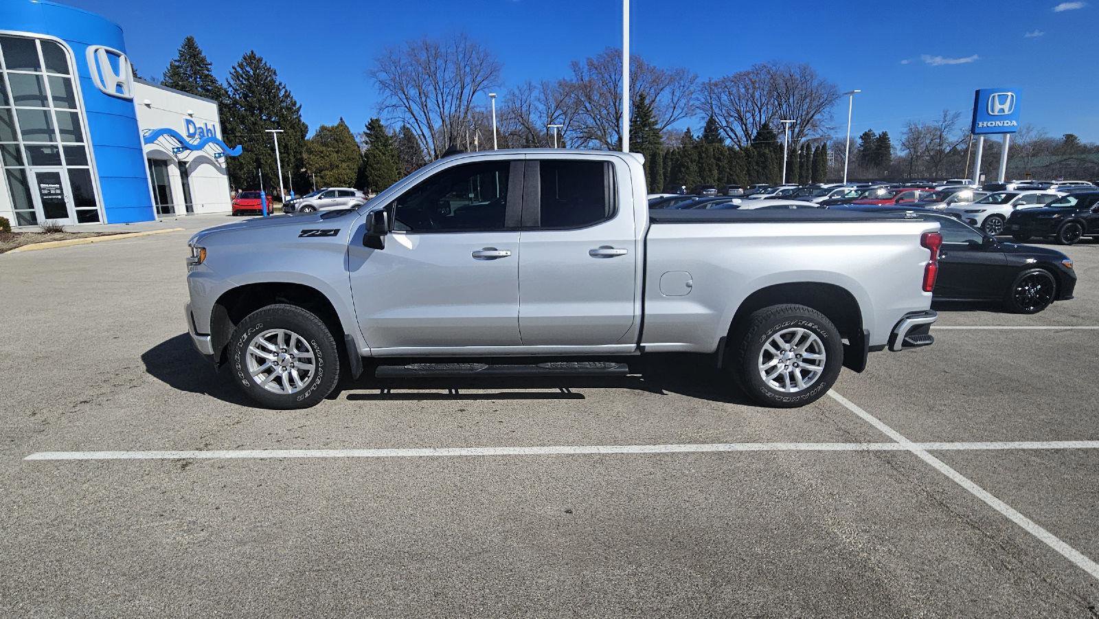 Used 2019 Chevrolet Silverado 1500 RST image 17