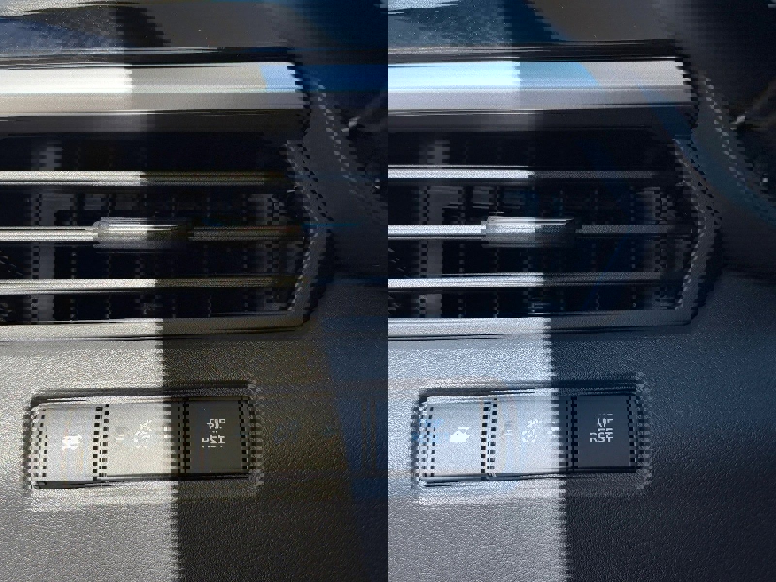 New 2025 Nissan Altima 2.5 SR w/ SR Premium Package image 28