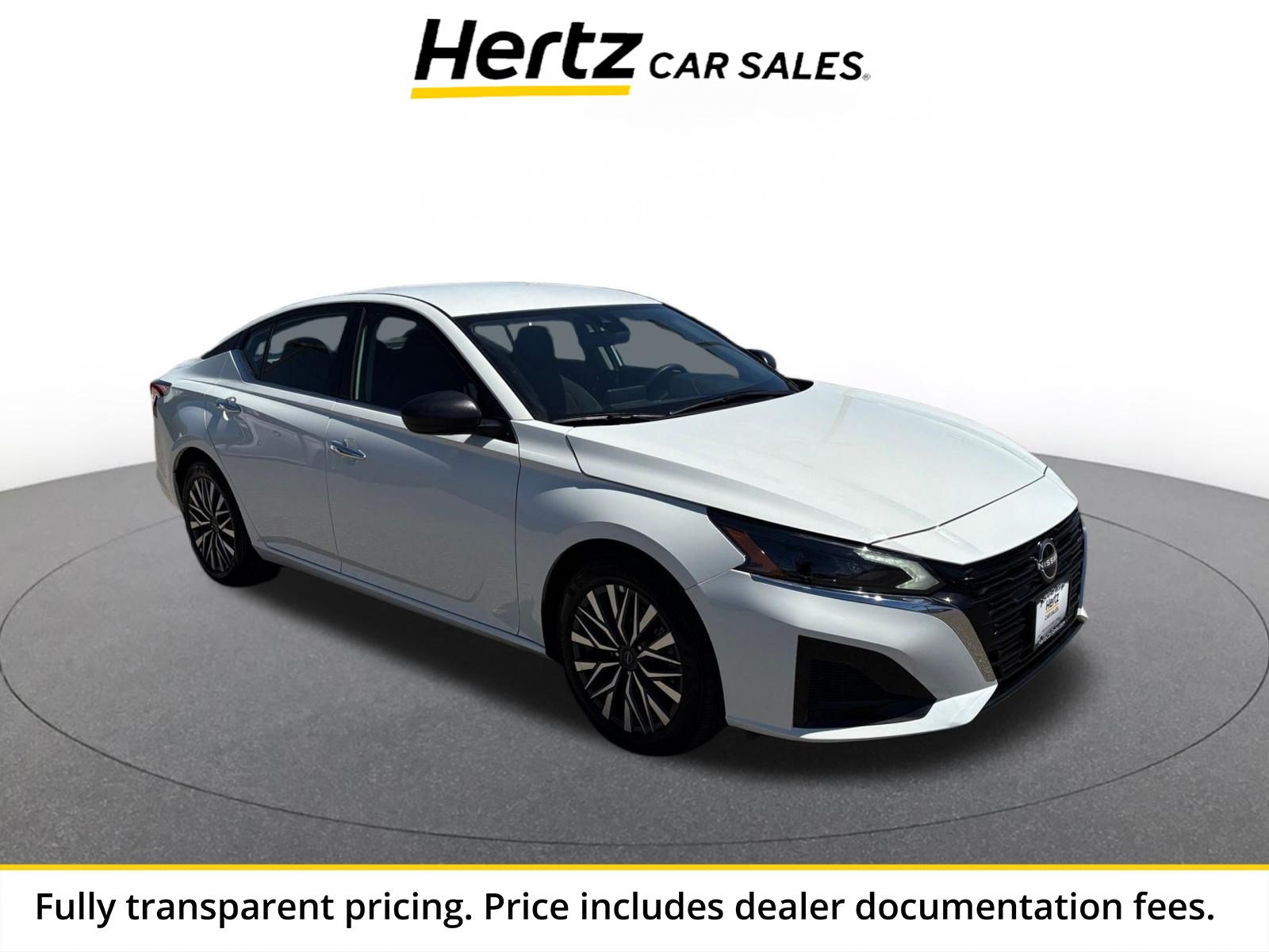 Used 2025 Nissan Altima 2.5 SV FWD image 1