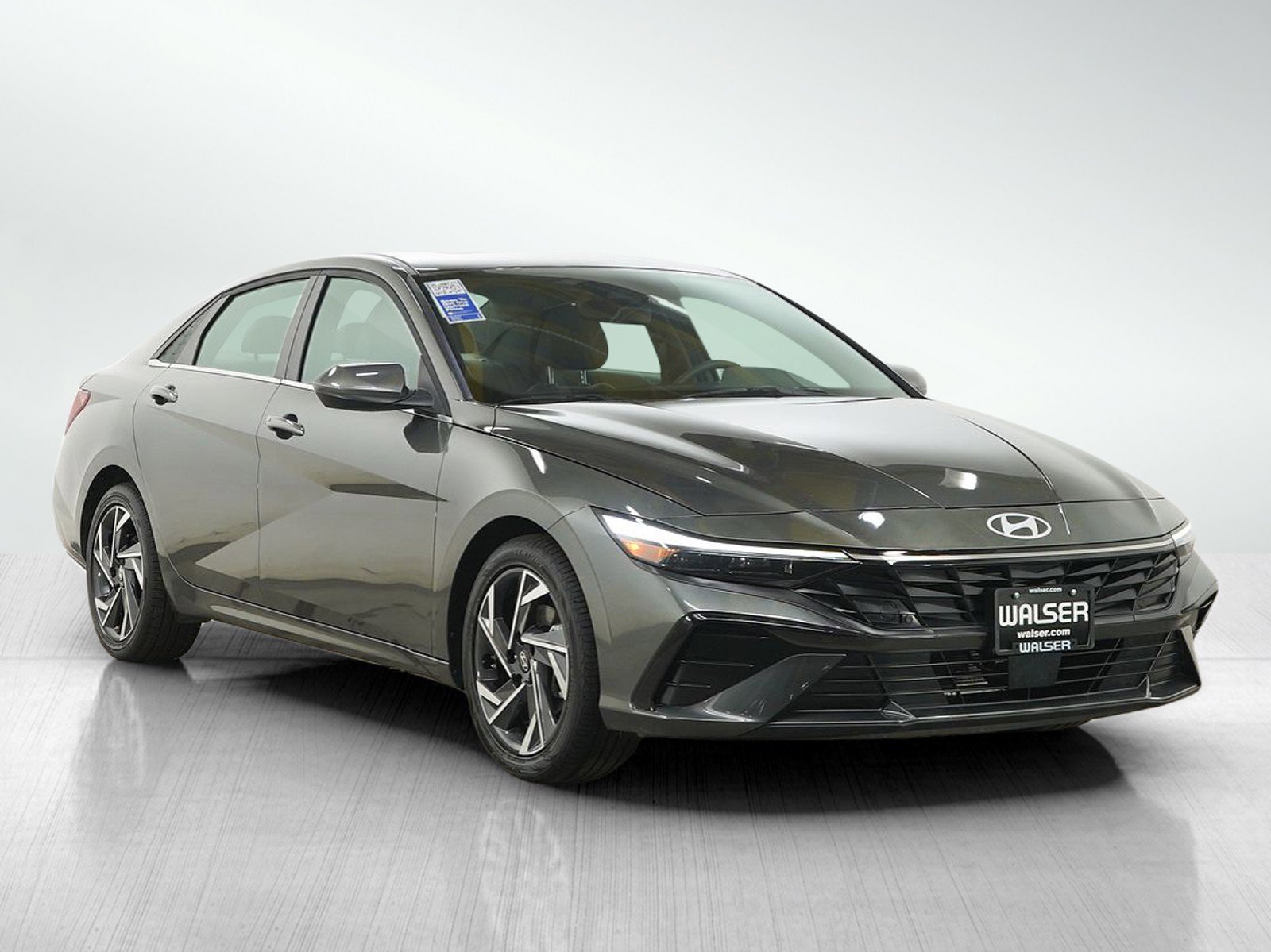 Used 2025 Hyundai Elantra SEL FWD image 7