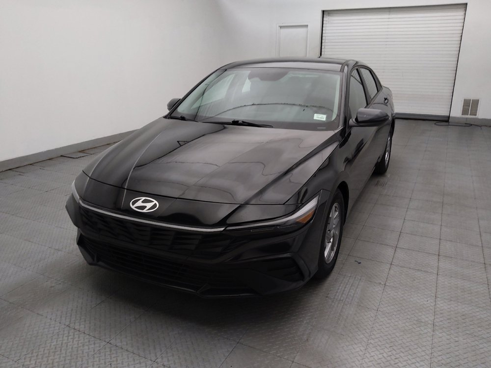 Used 2025 Hyundai Elantra SE FWD image 15