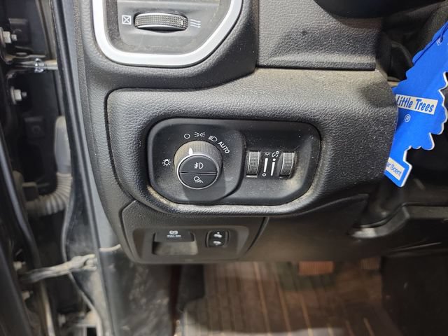 Used 2019 RAM 1500 Big Horn AWD/4WD image 13