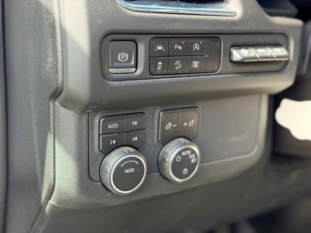 Used 2023 Chevrolet Tahoe Premier w/ Premium Package 2 AWD/4WD image 8