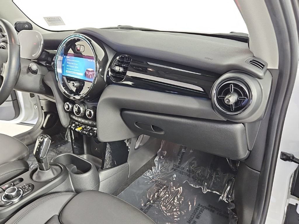 Used 2024 MINI Cooper SE FWD image 14