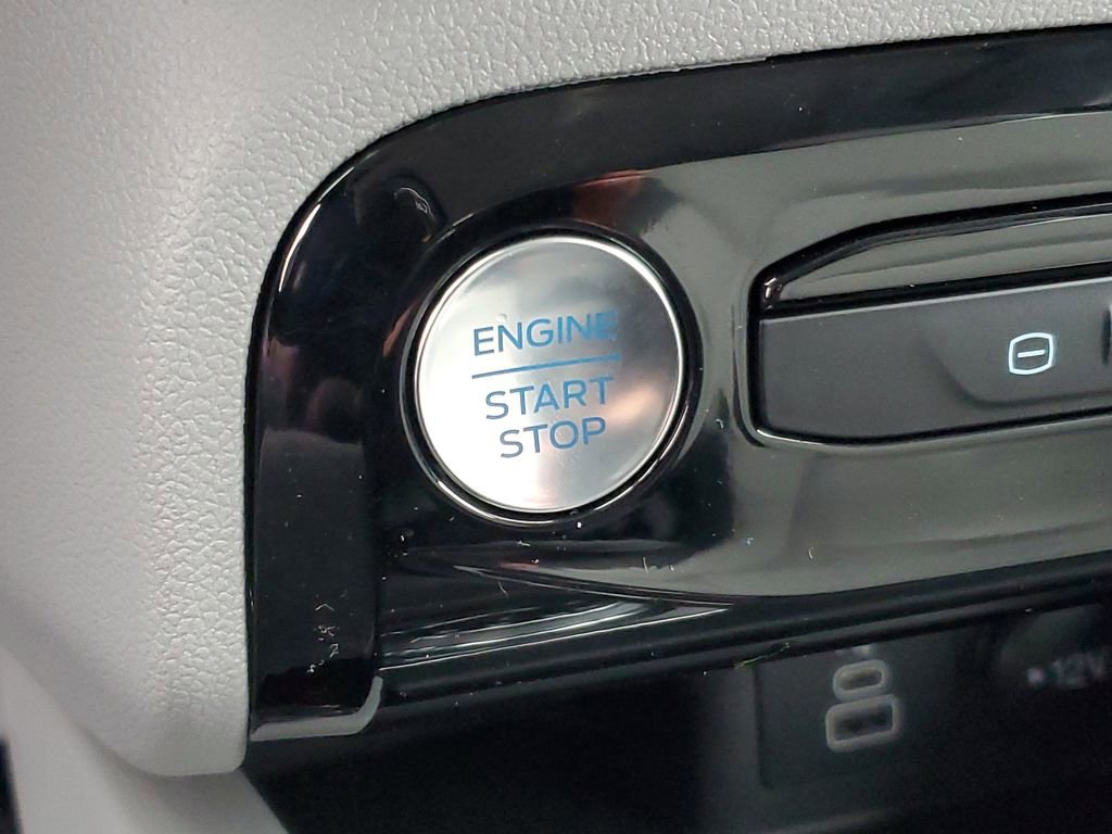 New 2026 Ford Escape SE image 17