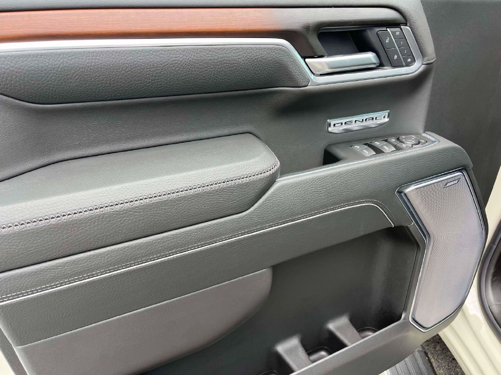 New 2026 GMC Sierra 1500 Denali AWD/4WD image 18