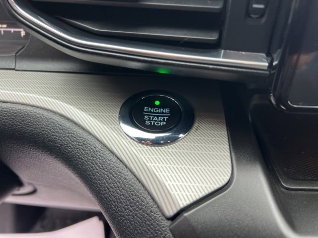 Used 2020 Ford Explorer XLT w/ Equipment Group 202A image 31