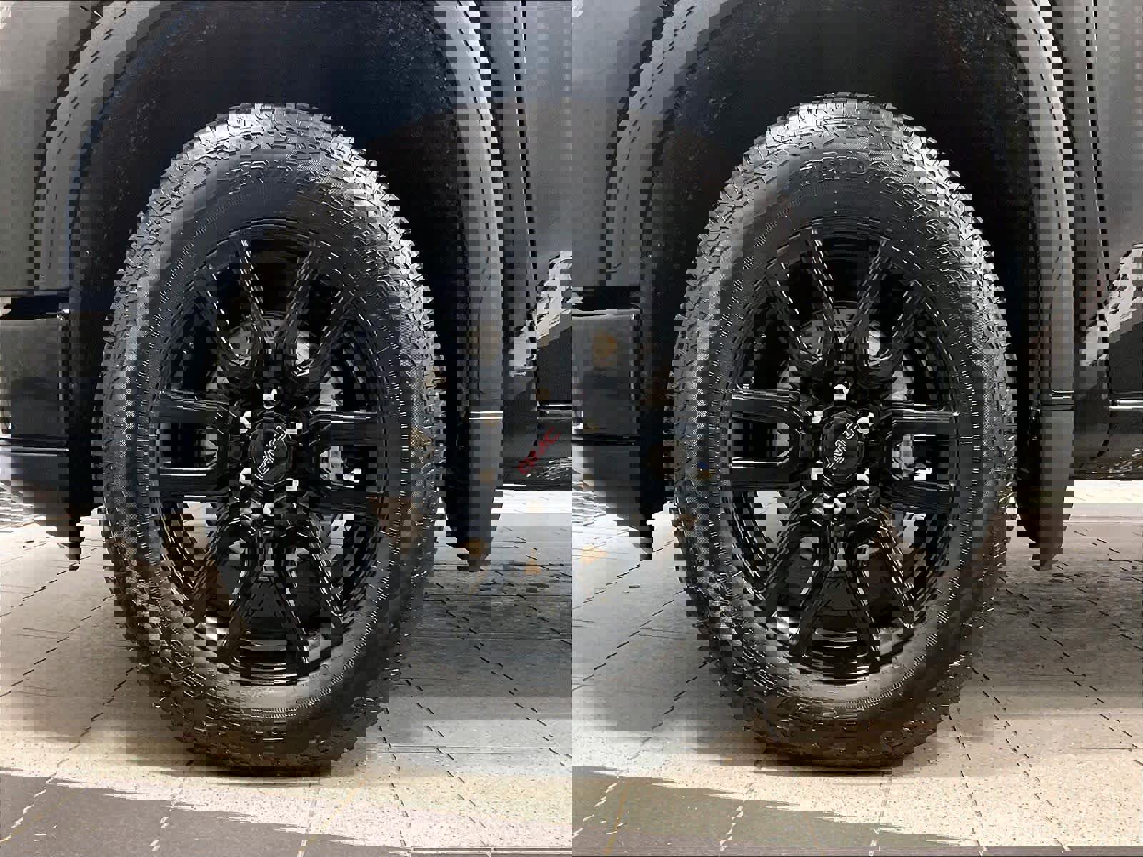 Used 2024 GMC Sierra 1500 Elevation image 7