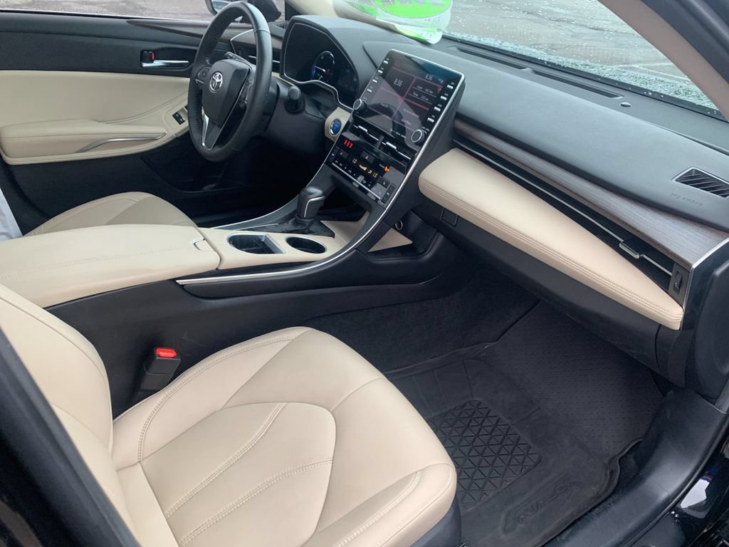 Used 2022 Toyota Avalon XLE w/ Moonroof Package FWD image 18