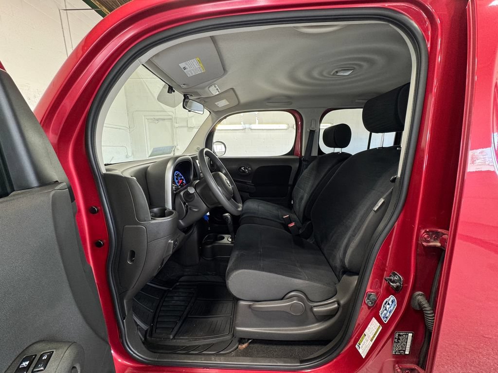 Used 2009 Nissan Cube 1.8 S w/ Interior Designer Pkg FWD image 12