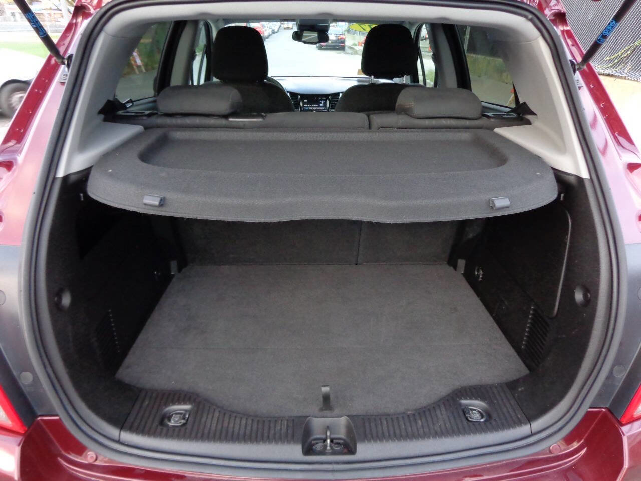 Used 2017 Chevrolet Trax LT image 18