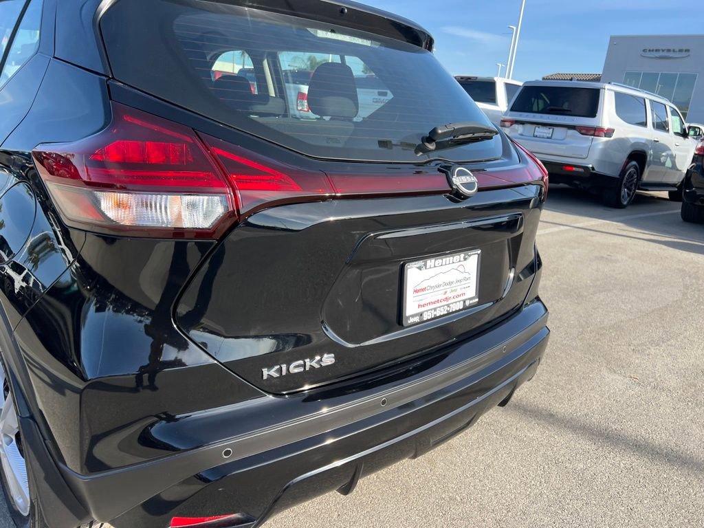 Used 2024 Nissan Kicks S FWD image 12