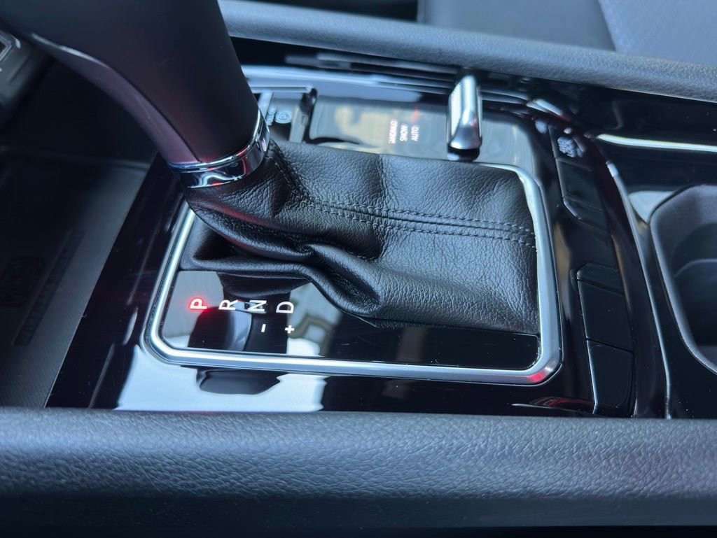 Used 2025 Jeep Compass Latitude w/ Convenience Group AWD/4WD image 20