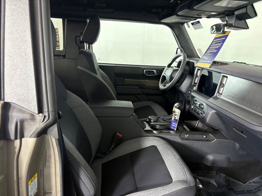 Certified 2025 Ford Bronco 2-Door AWD/4WD image 30