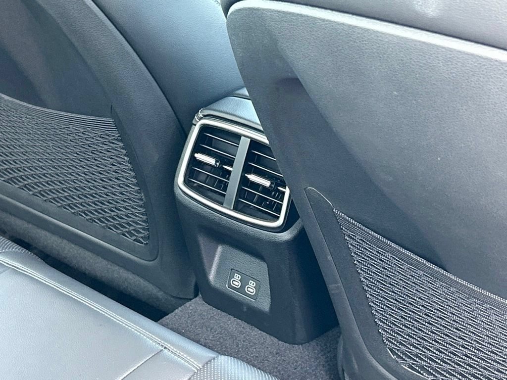 Used 2026 Genesis G70 2.5T RWD image 45