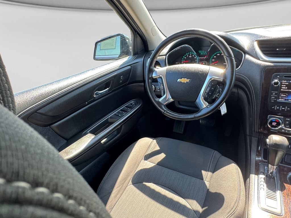 Used 2015 Chevrolet Traverse LT AWD/4WD image 21