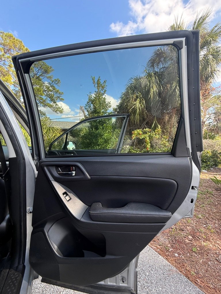 Used 2015 Subaru Forester 2.5i Limited AWD/4WD image 15