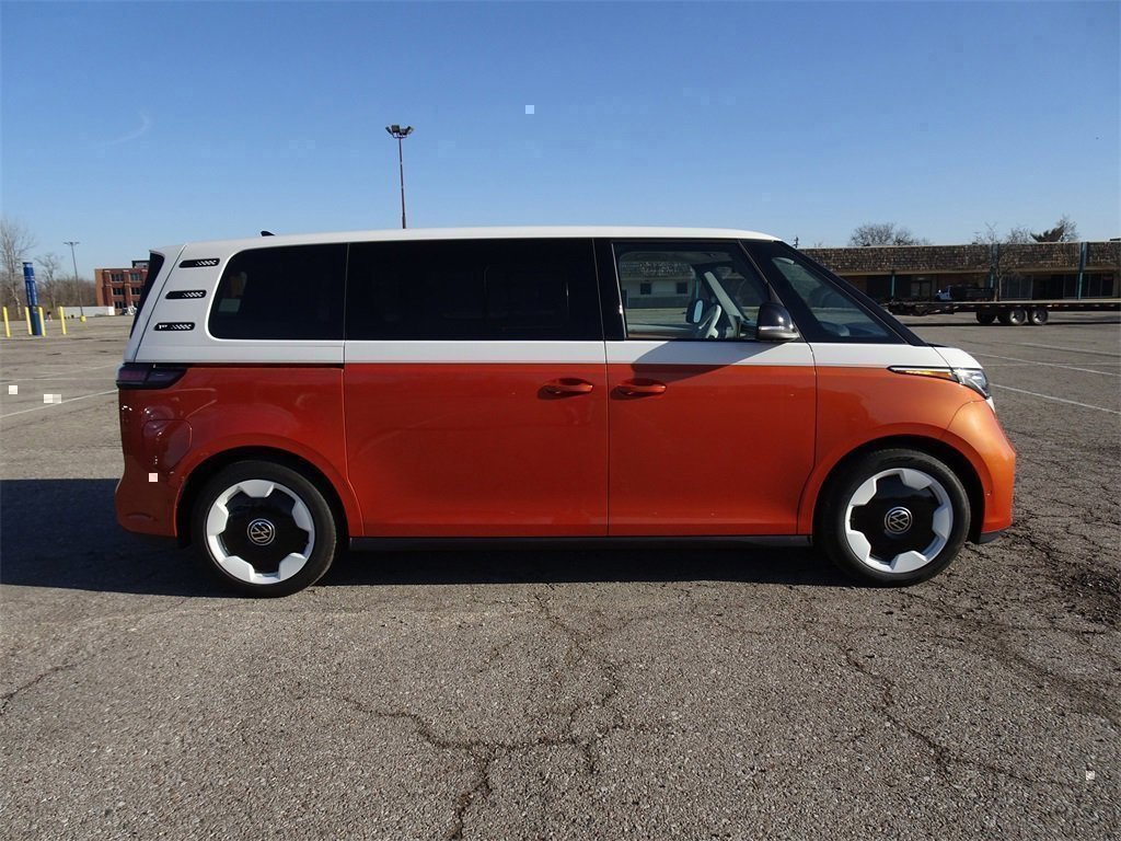 New 2025 Volkswagen ID. Buzz 1st Edition image 7