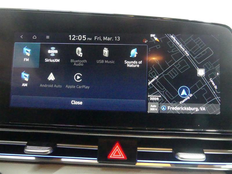 Used 2022 Hyundai Elantra Limited image 44