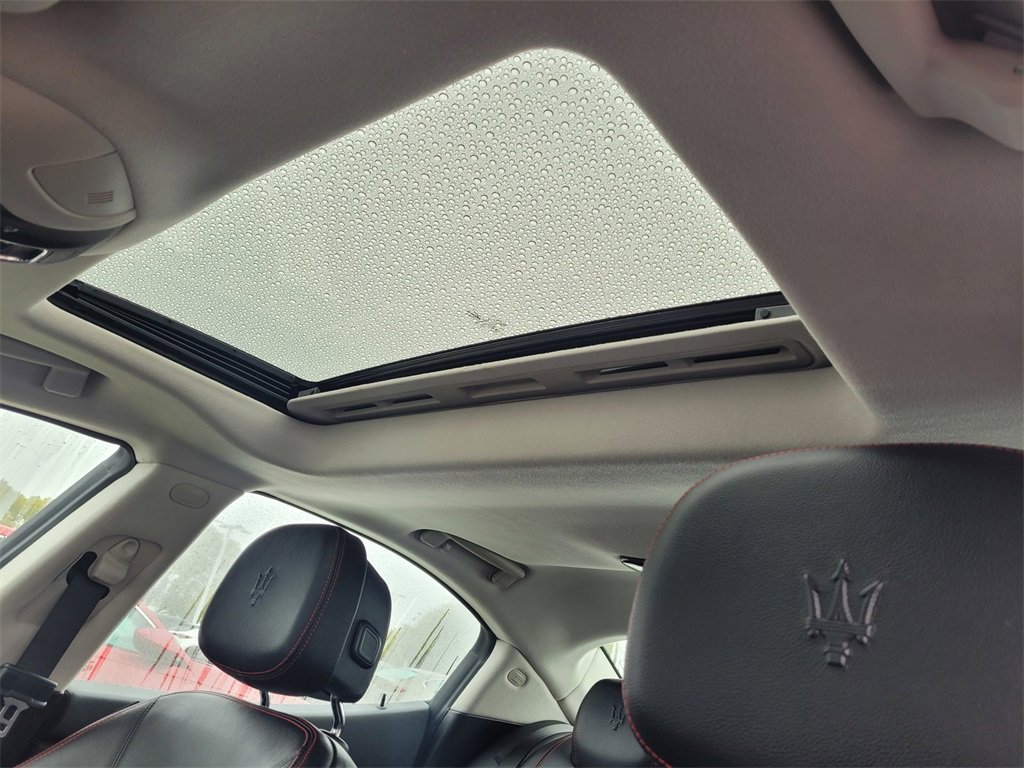 Used 2022 Maserati Ghibli Modena Q4 image 20