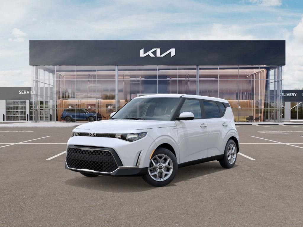 New 2025 Kia Soul LX w/ LX Technology Package FWD image 1