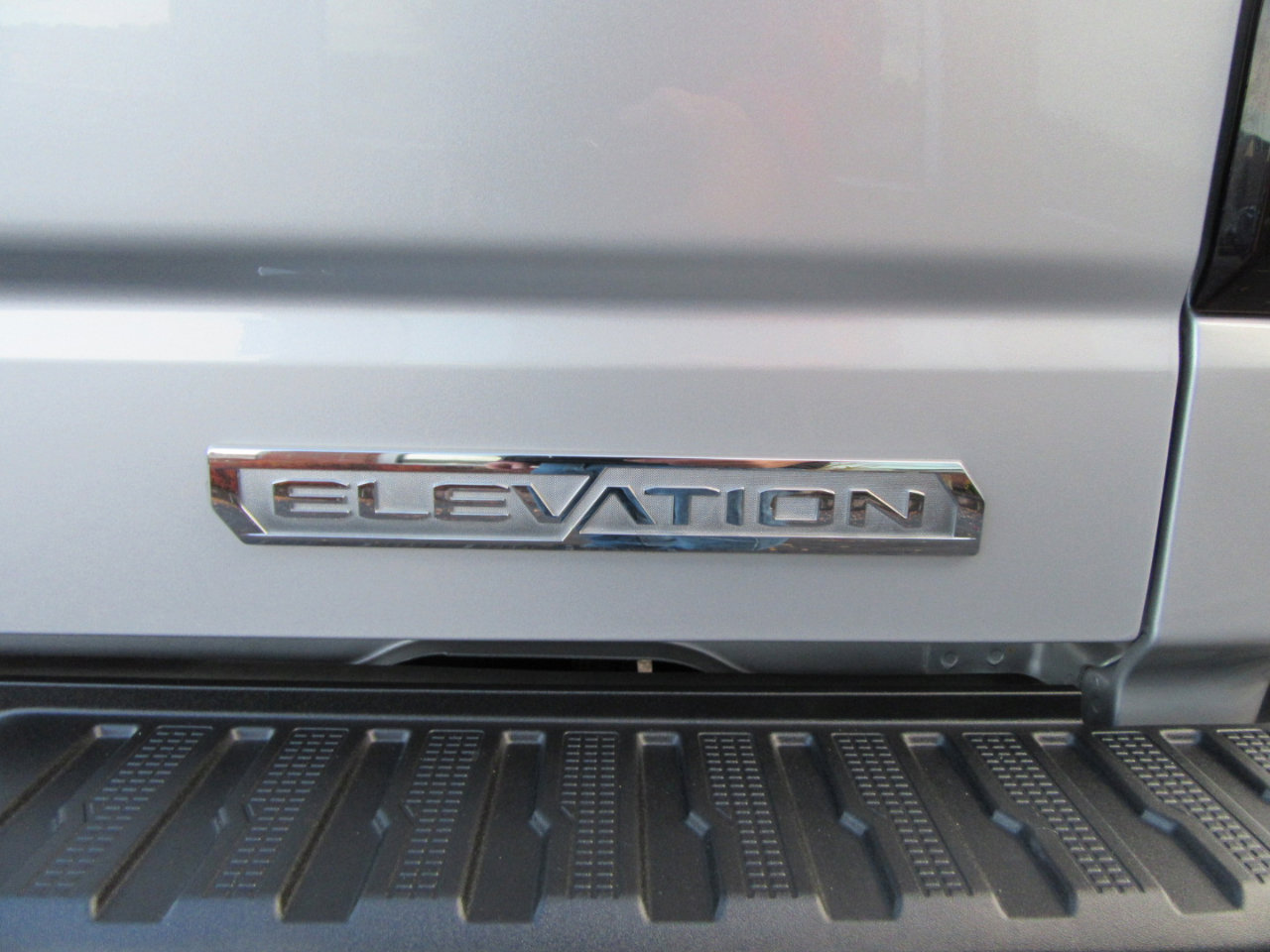 Used 2022 GMC Sierra 1500 Elevation image 24