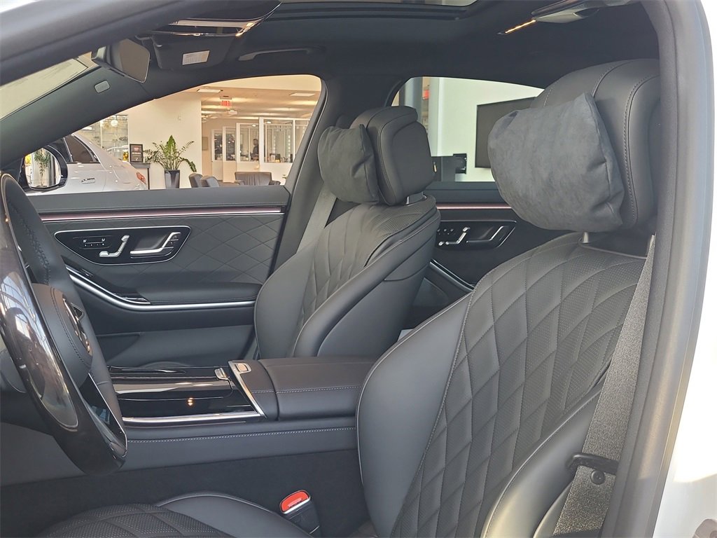 New 2026 Mercedes-Benz S 580 4MATIC Sedan image 9