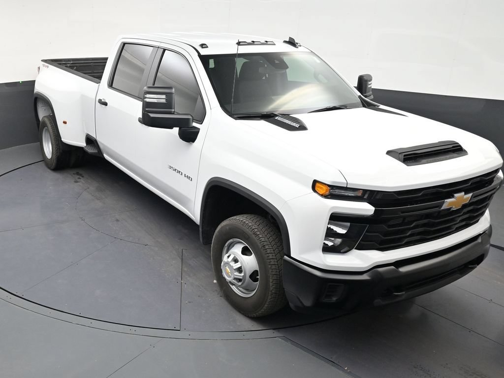Used 2026 Chevrolet Silverado 3500 W/T AWD/4WD image 17