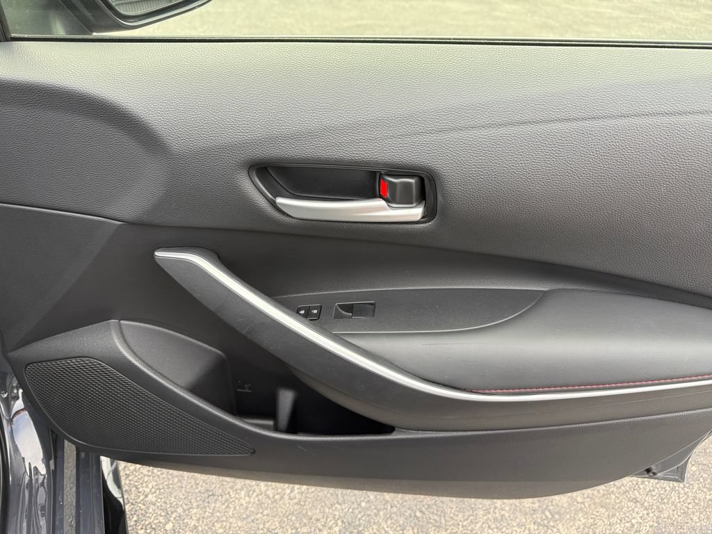 Certified 2025 Toyota Corolla SE FWD image 19