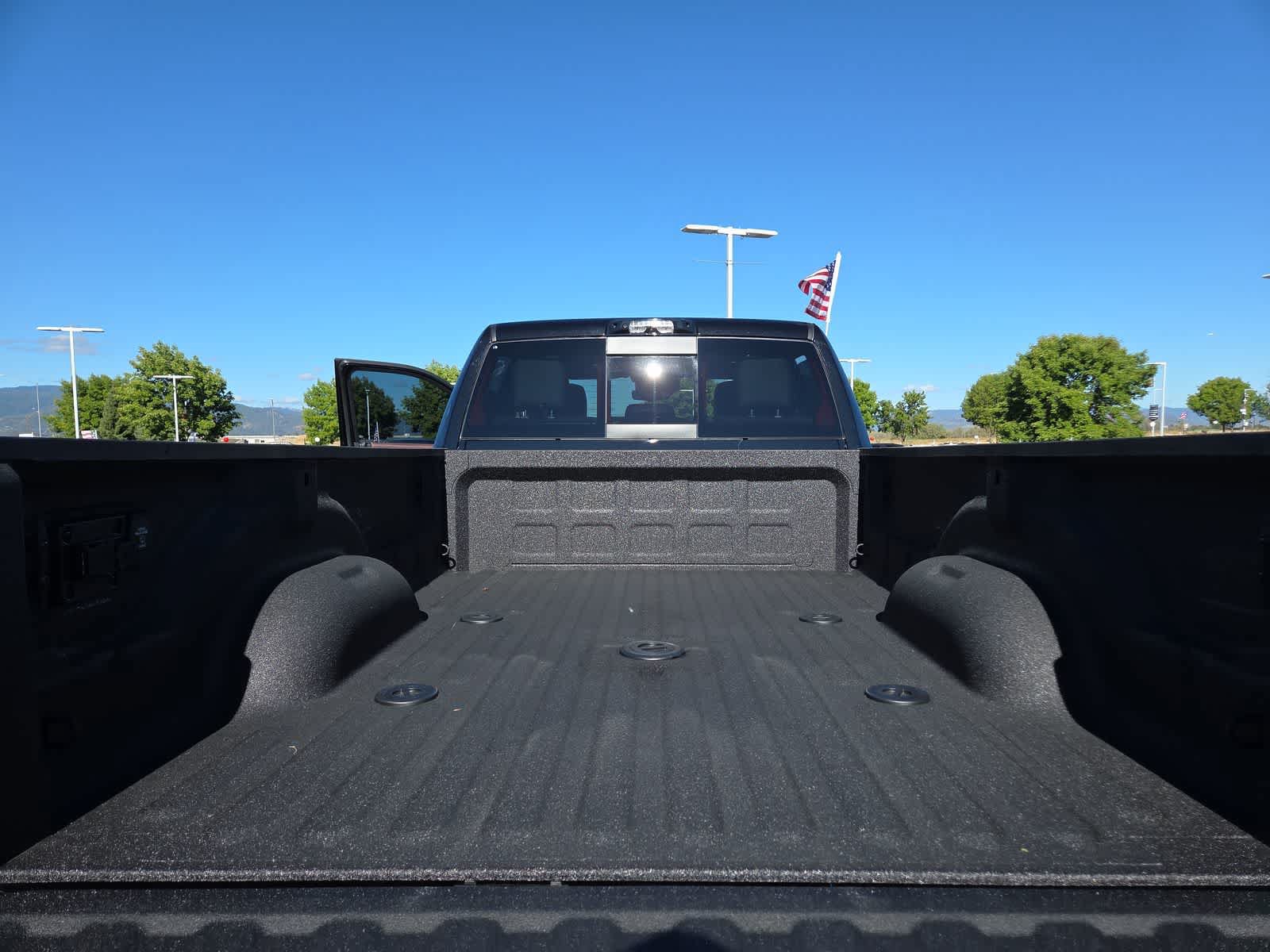 Used 2025 RAM 2500 Limited AWD/4WD image 27