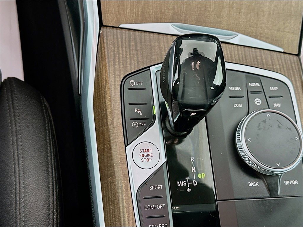 Used 2020 BMW 330i xDrive Sedan w/ Convenience Package image 17