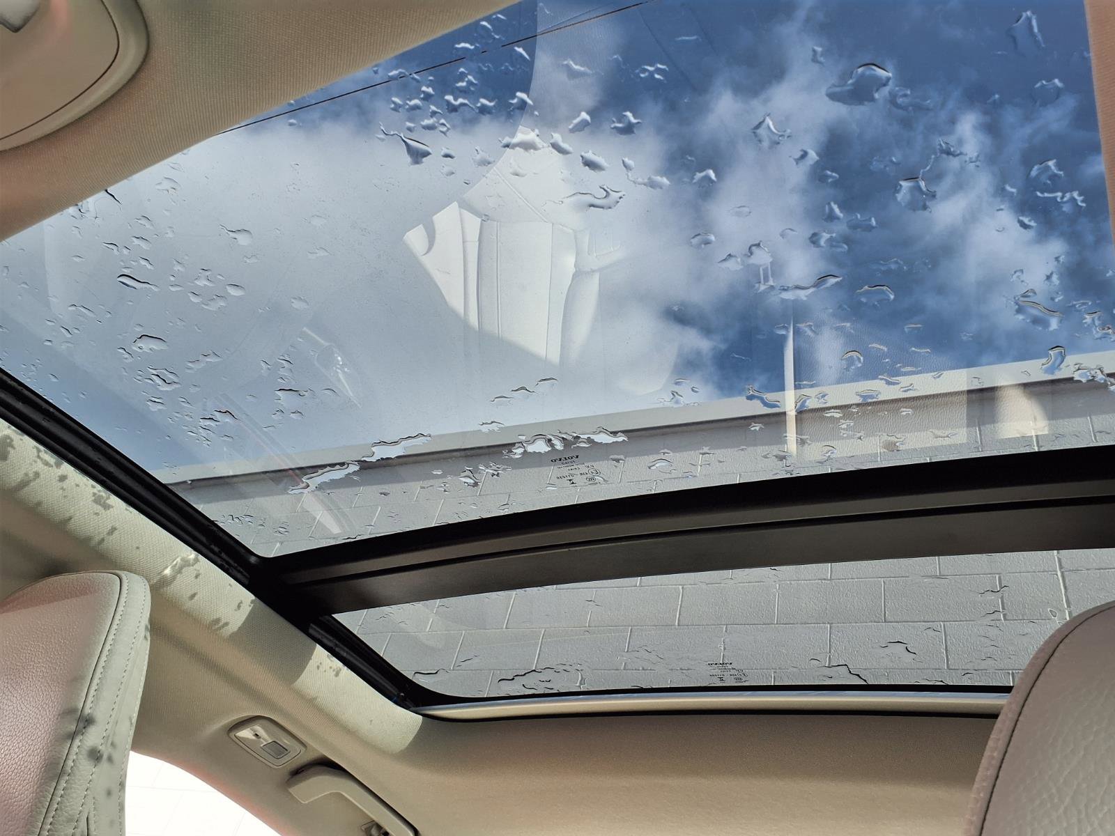 Used 2024 Volvo S60 B5 Plus image 9