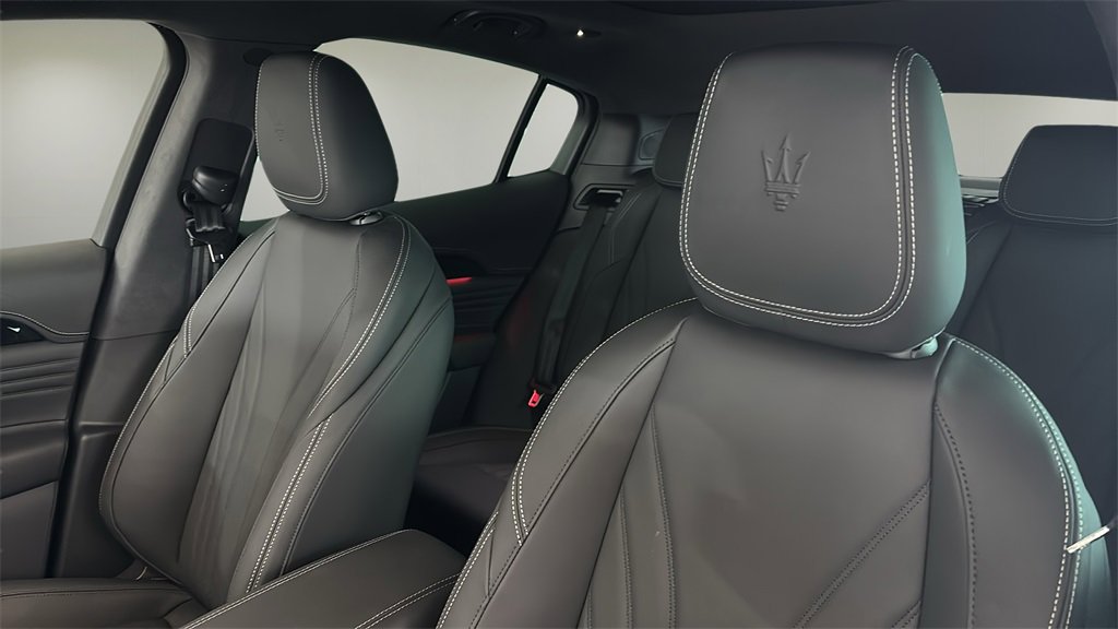 New 2025 Maserati Grecale Modena image 8