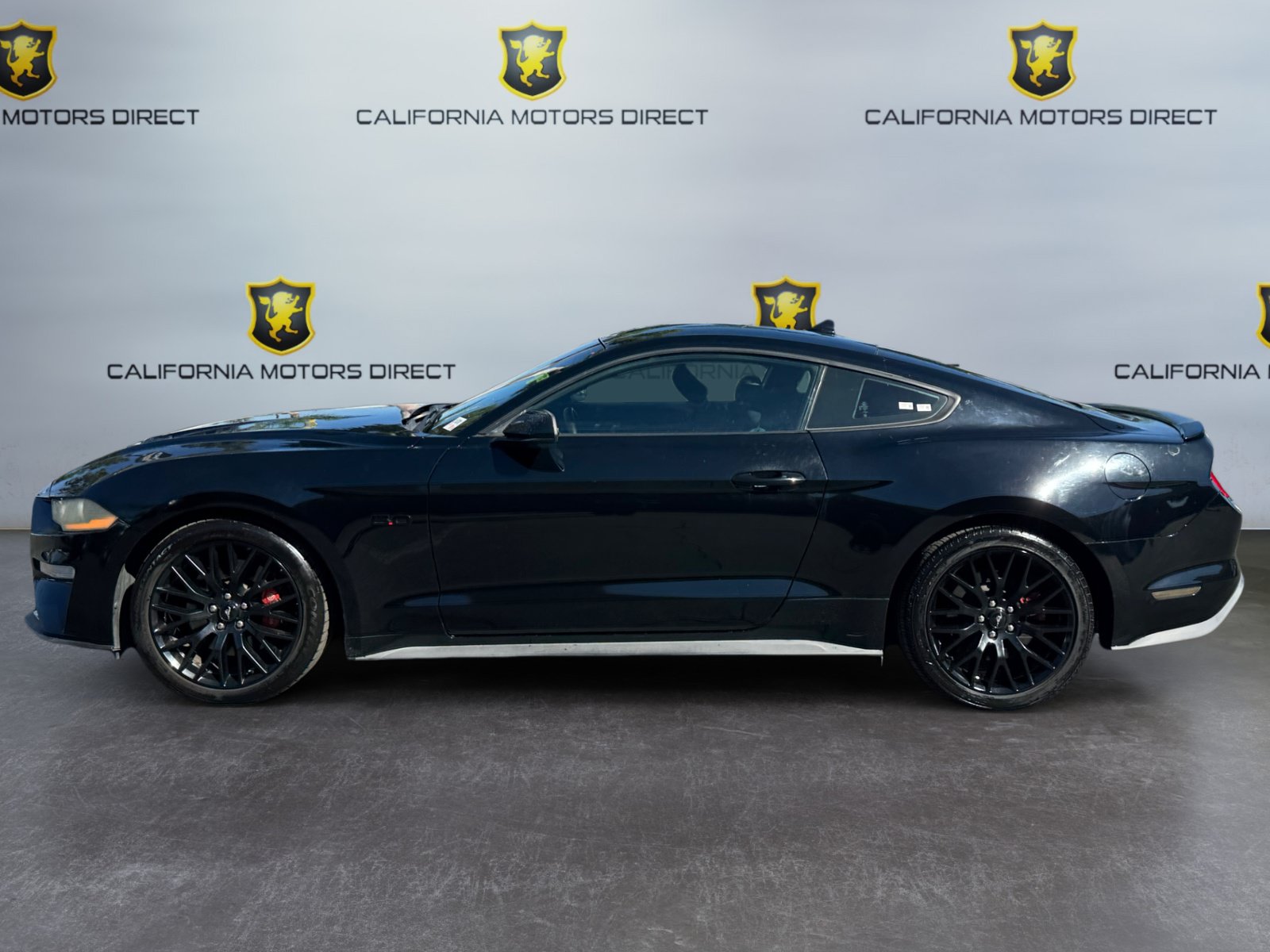 Used 2020 Ford Mustang GT w/ Black Accent Package RWD image 2