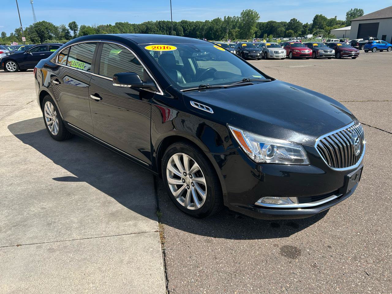 Used 2016 Buick LaCrosse Leather FWD image 3