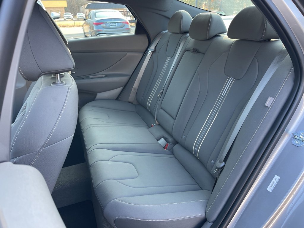 Certified 2025 Hyundai Elantra SEL w/ Cargo Package image 20