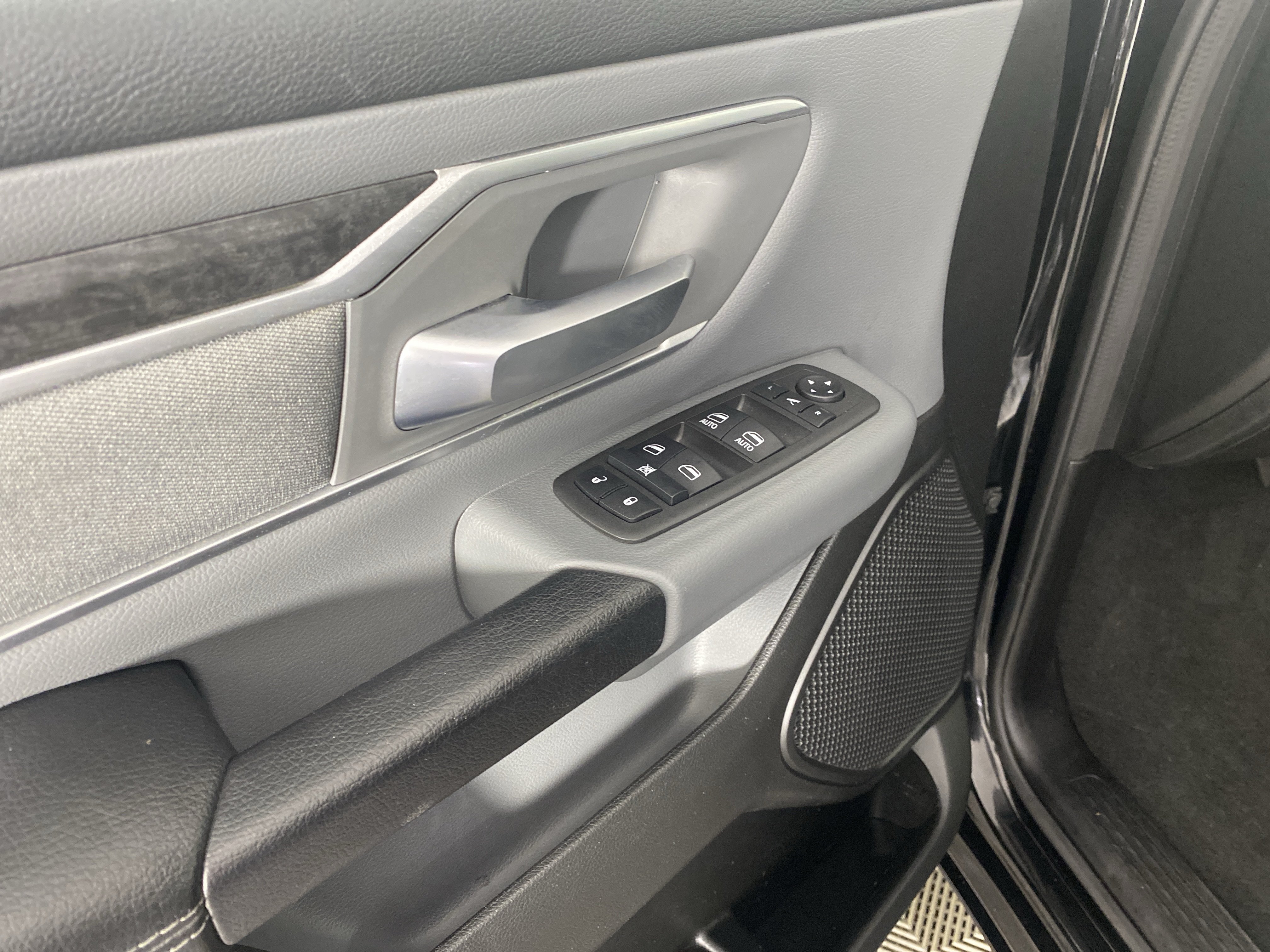Used 2022 RAM 1500 Big Horn AWD/4WD image 13