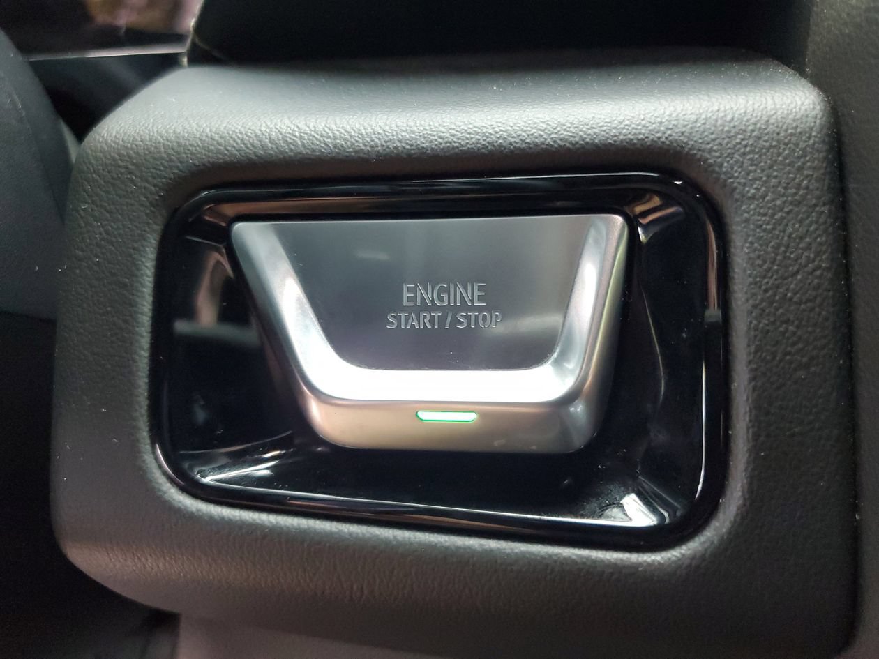 Used 2025 GMC Yukon XL Elevation RWD image 23
