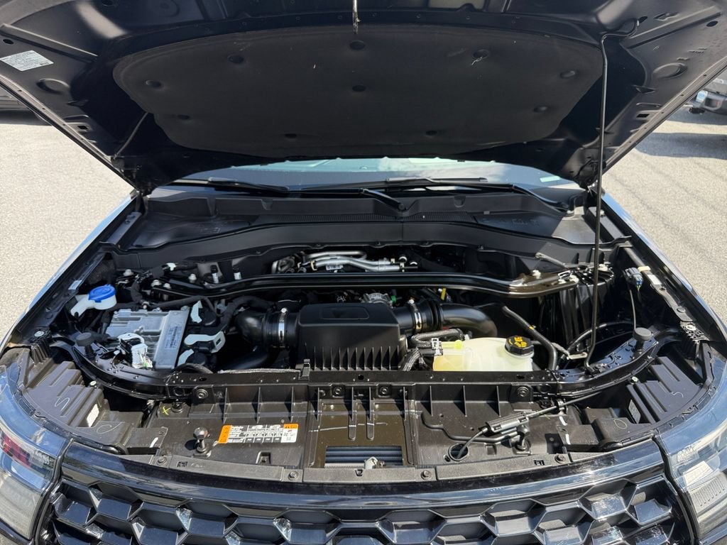 Used 2026 Ford Explorer ST AWD/4WD image 17