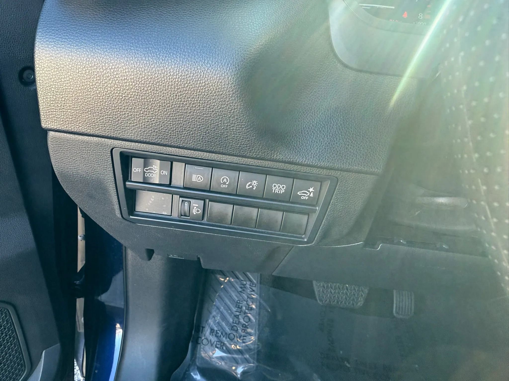 Used 2022 Toyota Tundra SR5 w/ SR5 Convenience Package image 20