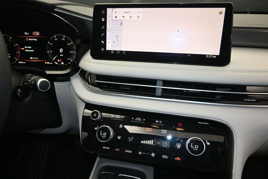 Used 2026 INFINITI QX60 Pure w/ Cargo Package FWD image 29