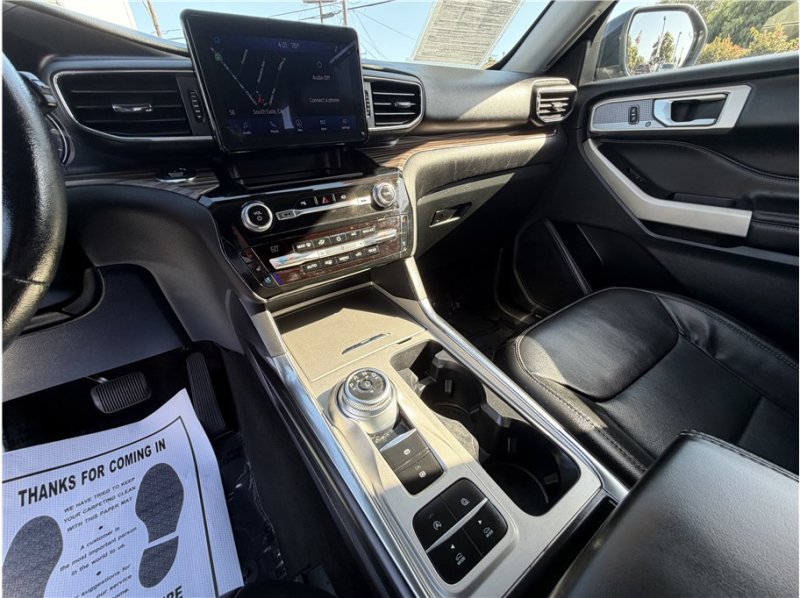 Used 2021 Ford Explorer Limited RWD image 37
