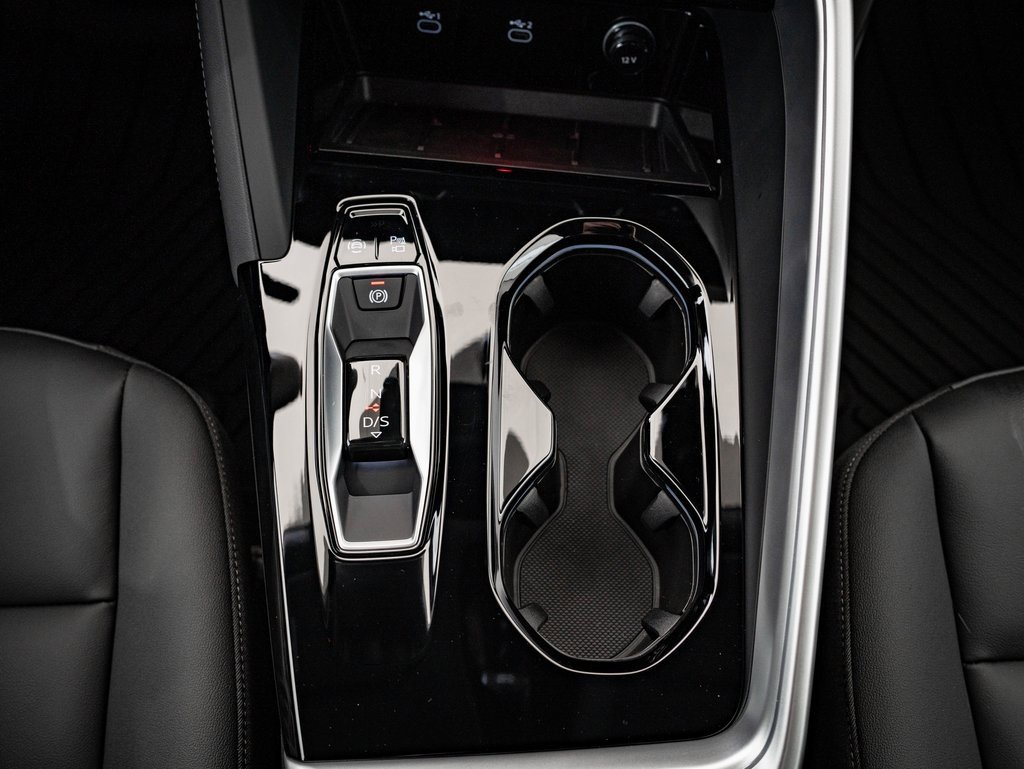 New 2025 Audi Q5 Premium Plus image 40